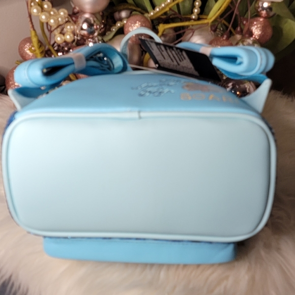 Dumbo Sequin Exclusive Loungefly backpack Brand new - Picture 13 of 15